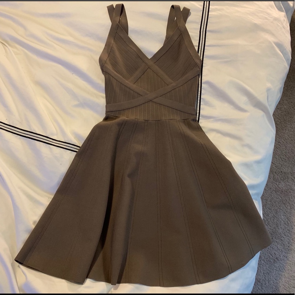 Gorgeous NWOT GUESS Dress